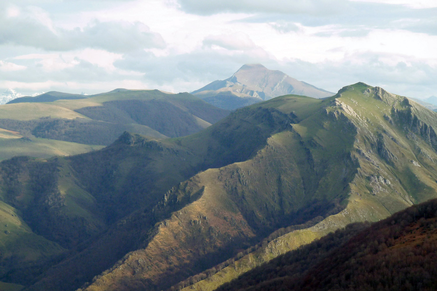 Iban Regnier - tourisme Euskadi Pays Basque - balade montagne best09